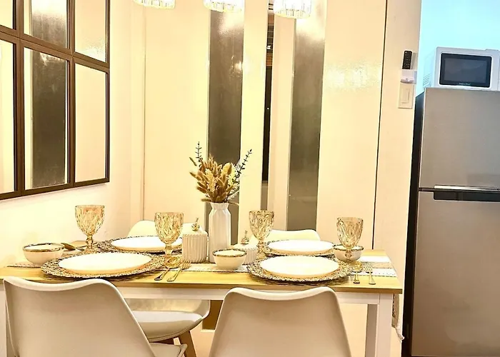Edsa Cozy 3br Near Mrt W Netflix And Karaoke Fun Apartment