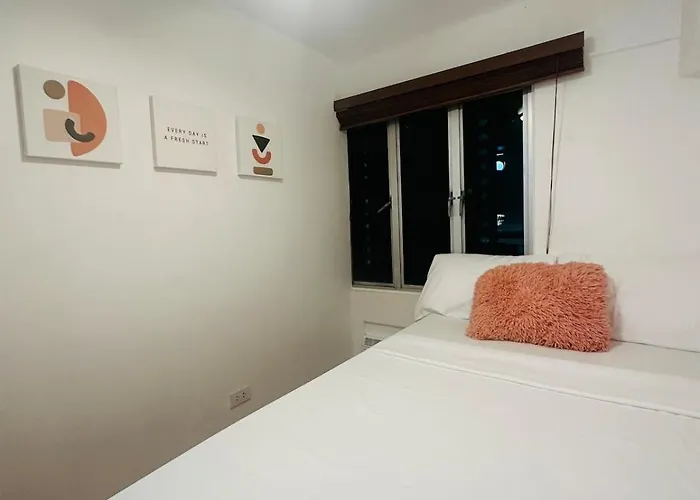 Edsa Cozy 3br Near Mrt W Netflix And Karaoke Fun