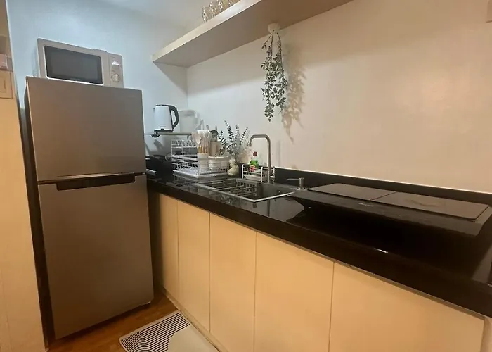 Edsa Cozy 3br Near Mrt W Netflix And Karaoke Fun Apartment *