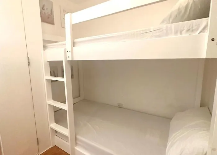 Edsa Cozy 3br Near Mrt W Netflix And Karaoke Fun Apartment