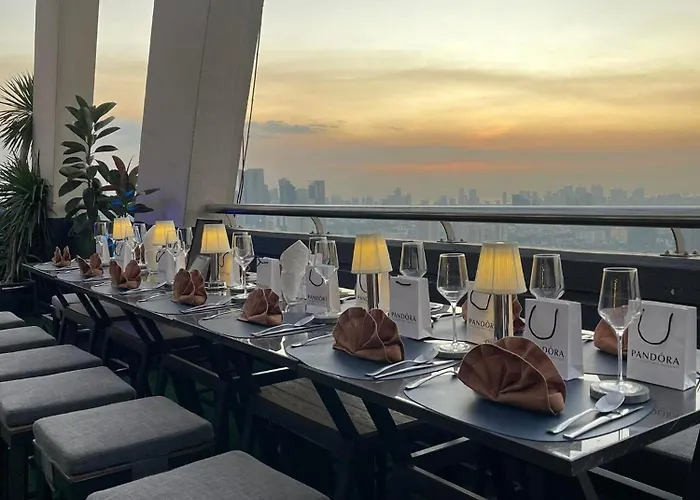 Apartment Edsa Cozy 3br Near Mrt W Netflix And Karaoke Fun